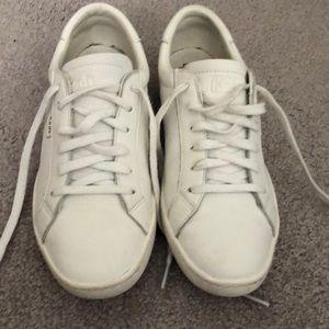 Keds women’s ace leather sneaker